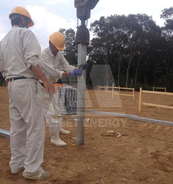 地面太阳能光伏支架基础施工